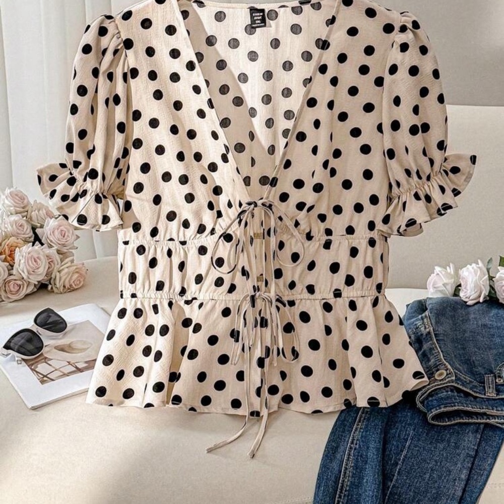NWT Polka Dot V-Neck Peplum Tie-Front Top - Cream/Black
